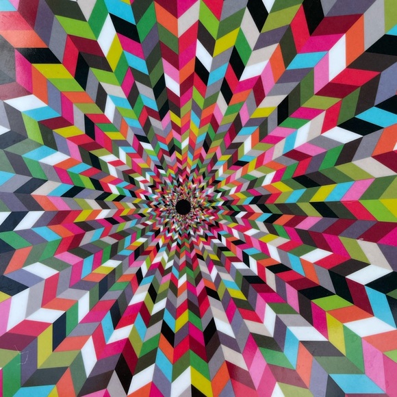 French Bull Ziggy Lazy Susan – 15.75” Vibrant Rotating Melamine Platter - Picture 10 of 10